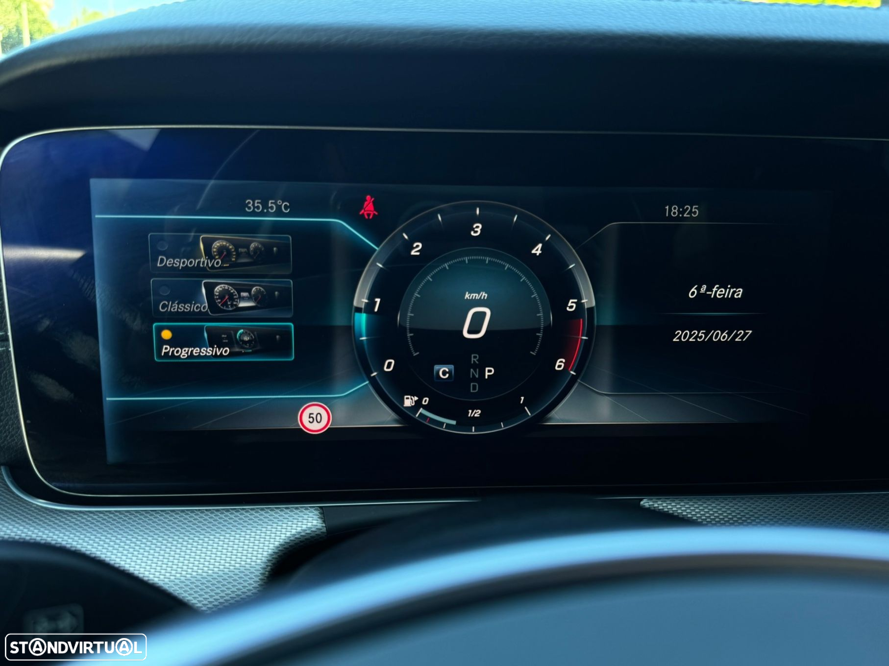 Mercedes-Benz E 220 d AMG Line - 32