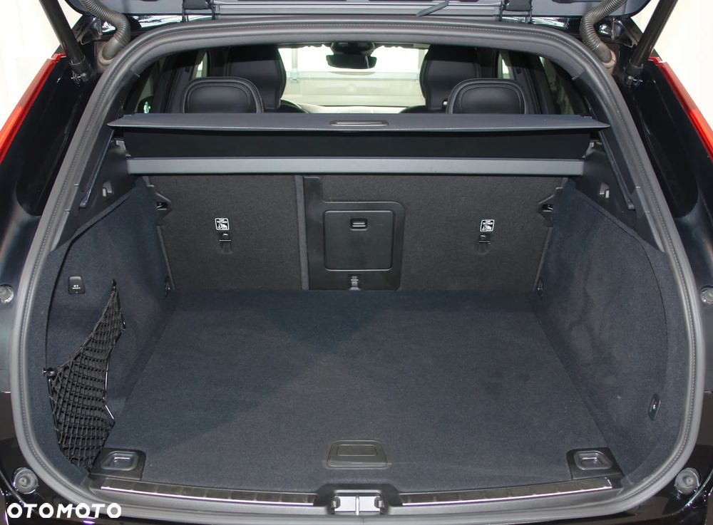 Volvo XC 60 B5 B AWD Ultimate Black Edition - 6