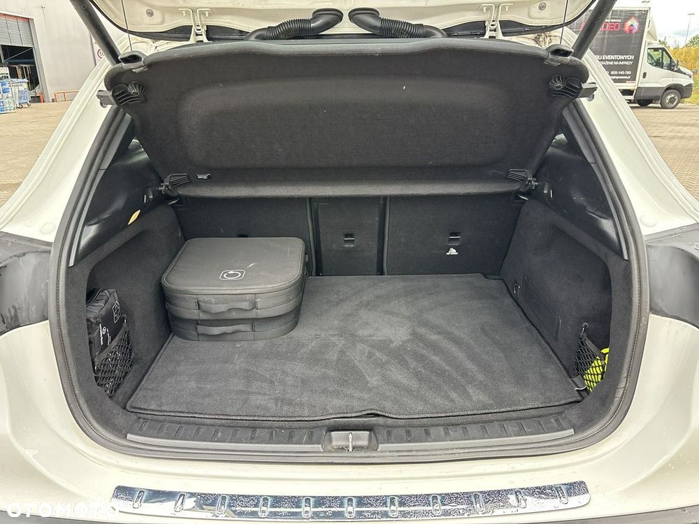 Mercedes-Benz EQA 250+ 70.5kWh Progressive - 19