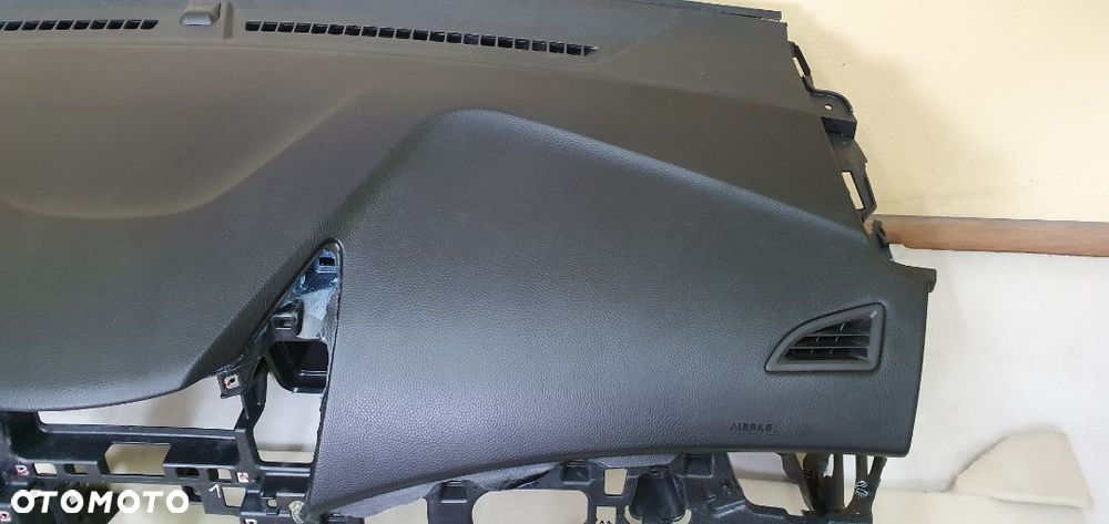 Kokpit Deska AirBag Konsola Hyundai I35 - 2