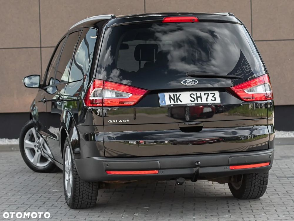 Ford Galaxy - 8