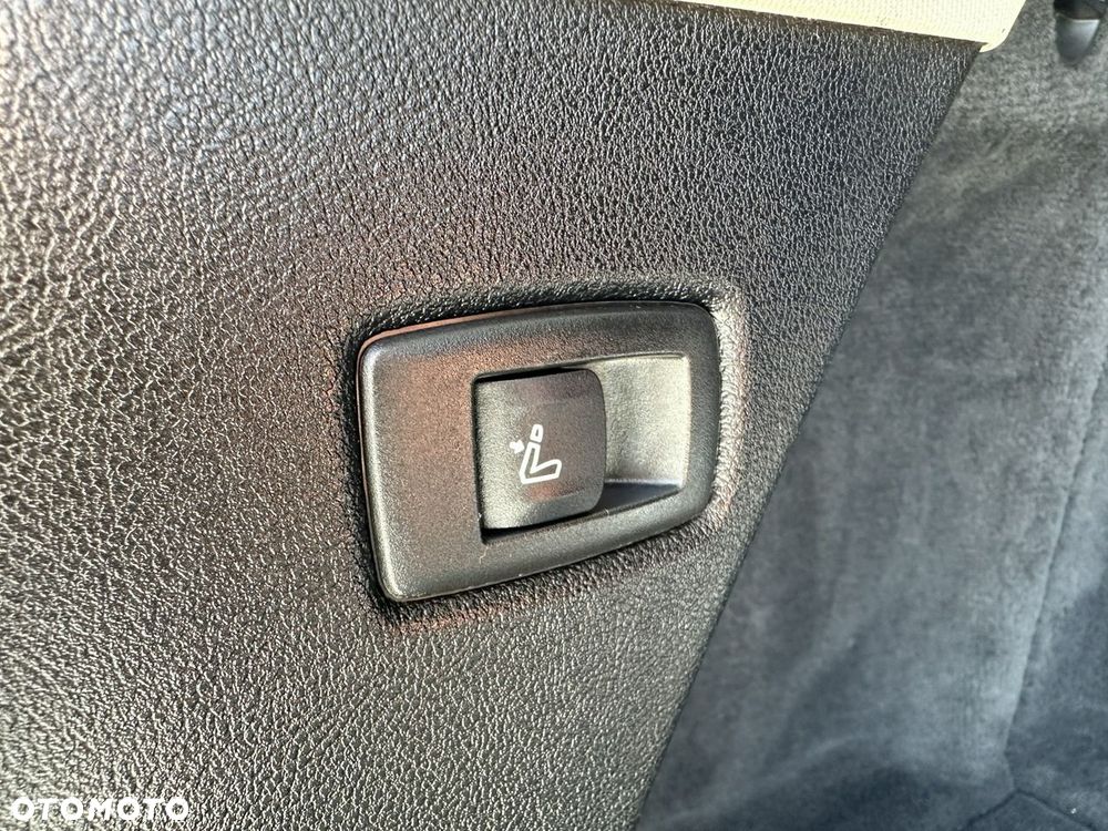 BMW Seria 5 520d - 31