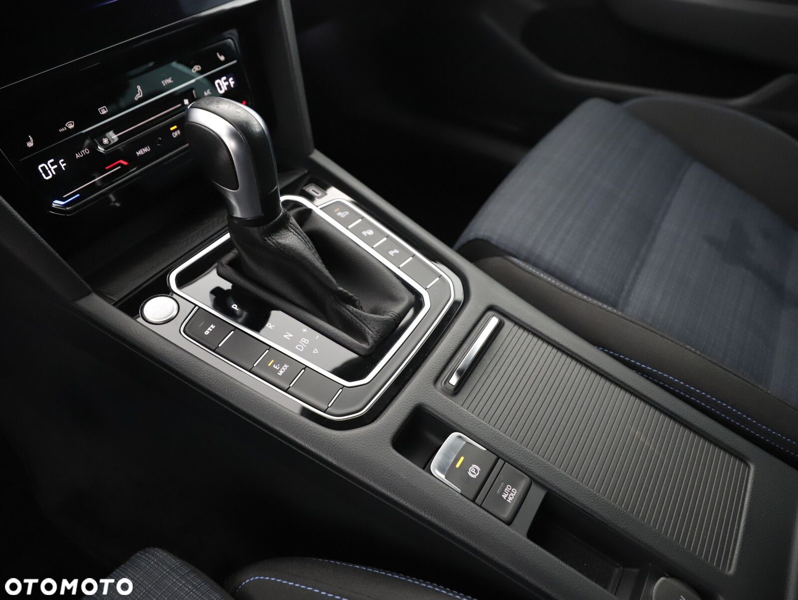 Volkswagen Passat 1.4 TSI Plug-In Hybrid GTE DSG - 14