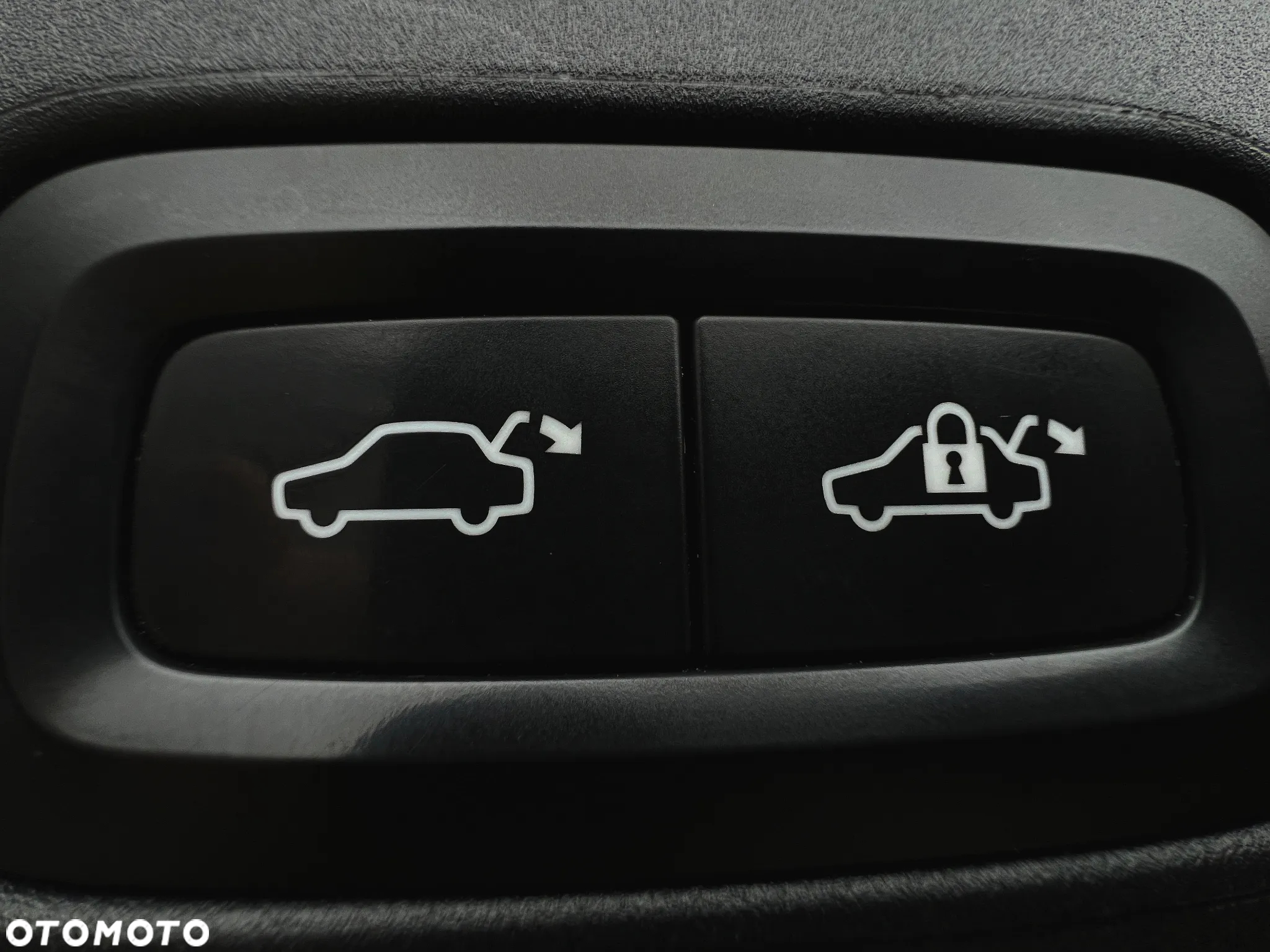 Volvo V90 D4 Momentum Pro - 21