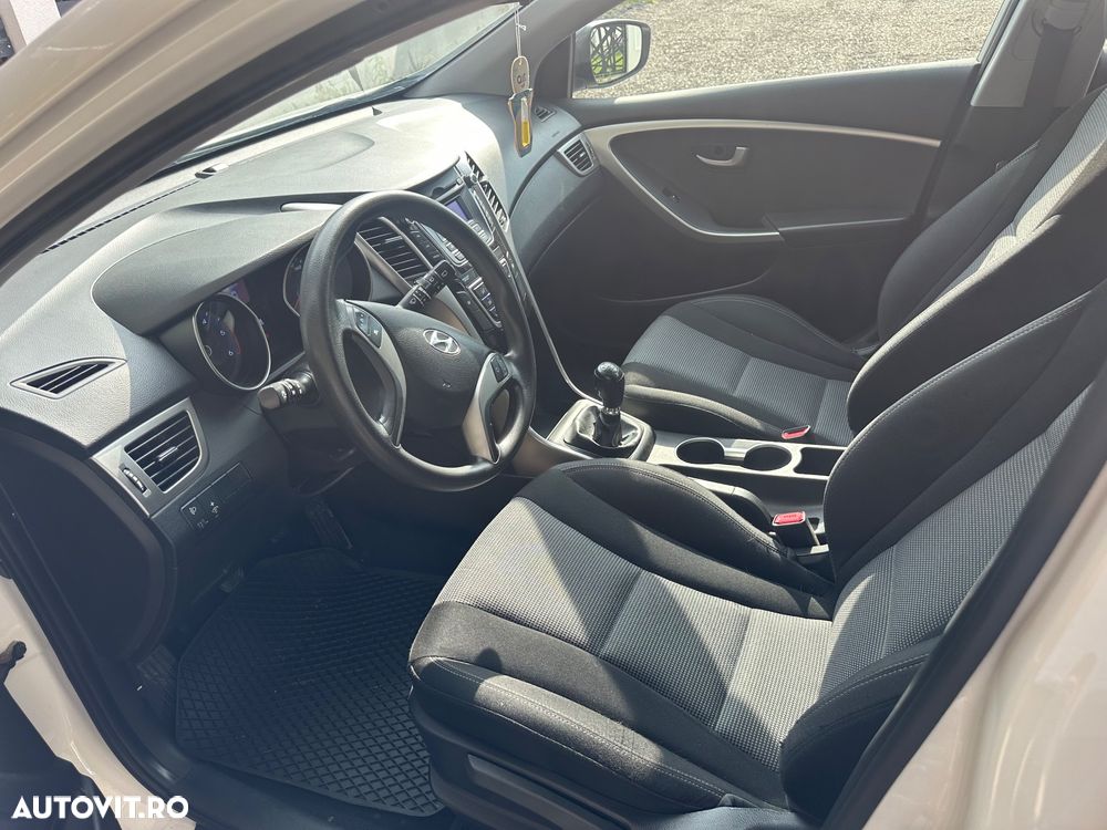 Hyundai i30 1.6 CRDI Classic - 6