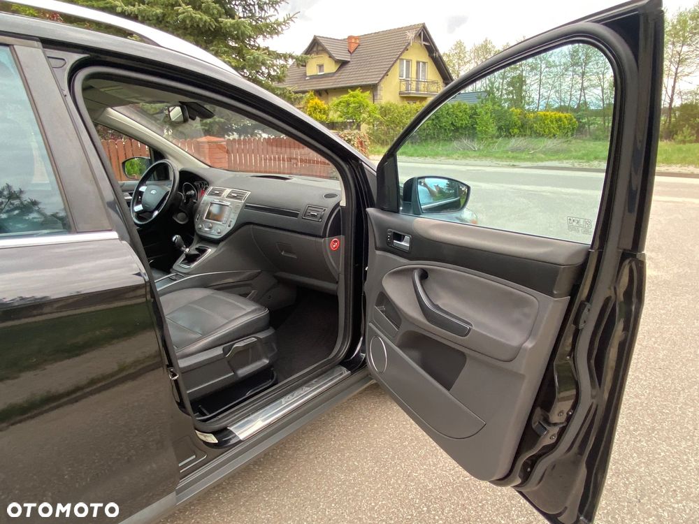 Ford Kuga 2.0 TDCi Titanium - 37