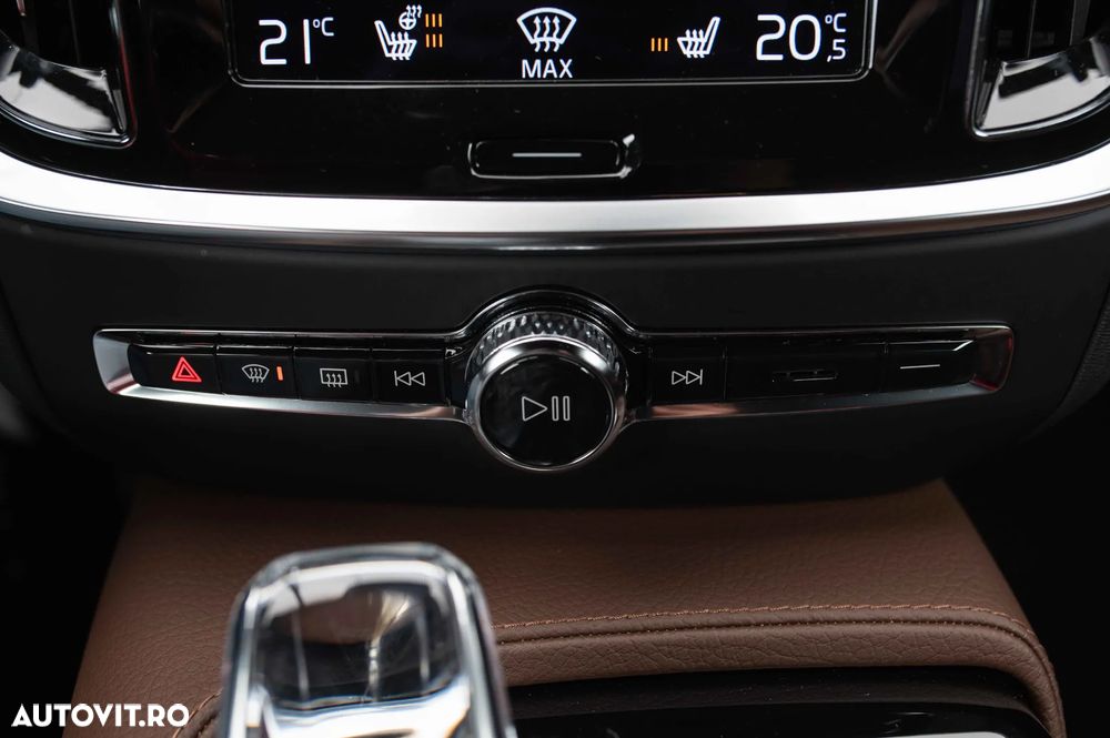 Volvo S60 T8 Recharge AWD Geartronic Inscription - 32