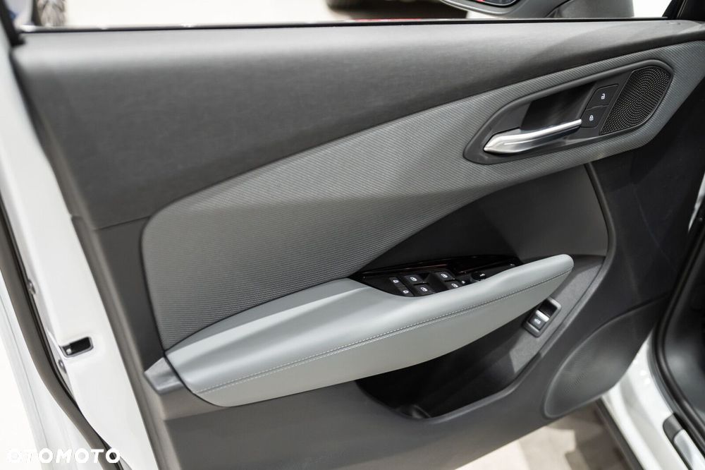 Audi Q3 Sportback - 16