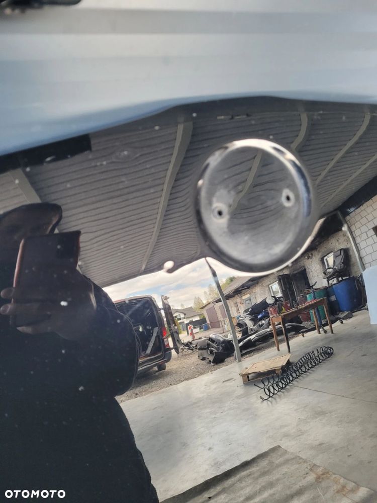 MASKA POKRYWA SILNIKA BMW E81 E82 E87 E88 668 SHWARZ II ORG LAKIER A247 - 10