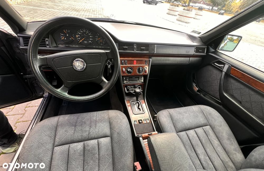 Mercedes-Benz Klasa E - 9