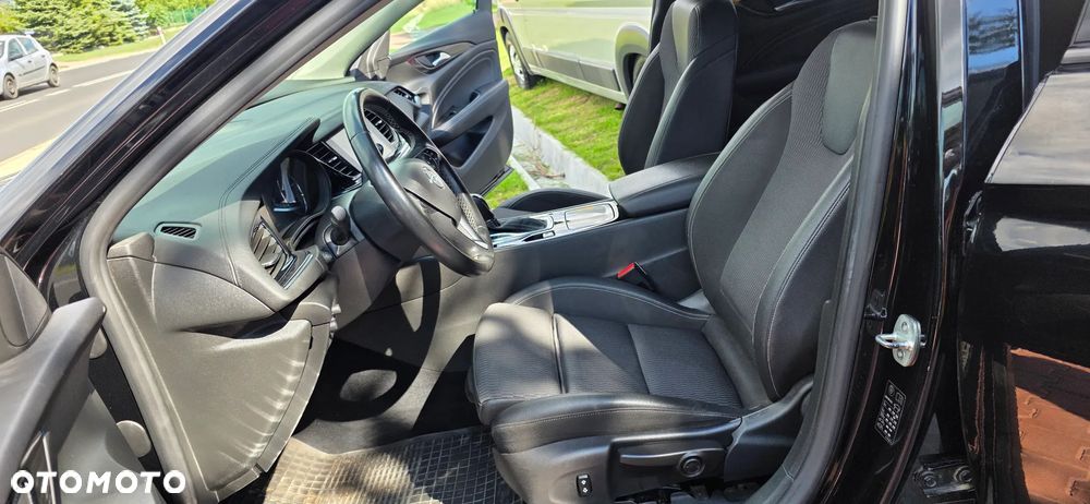 Opel Insignia - 12