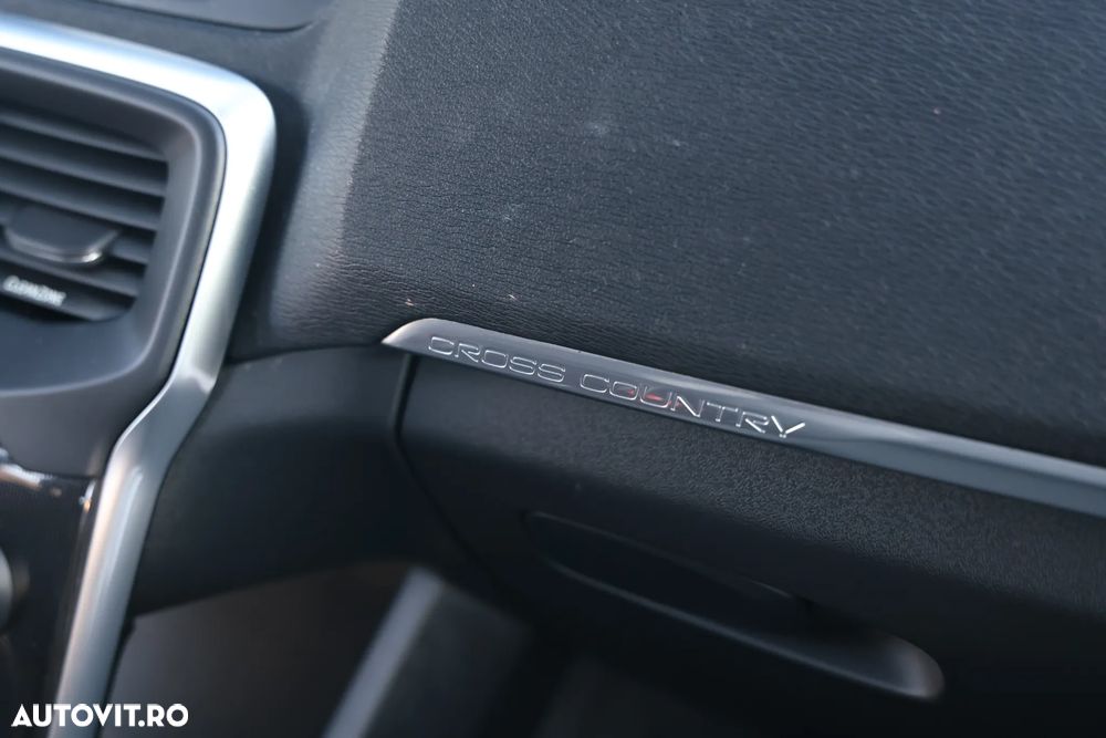 Volvo V40 D3 Geartronic Momentum - 24