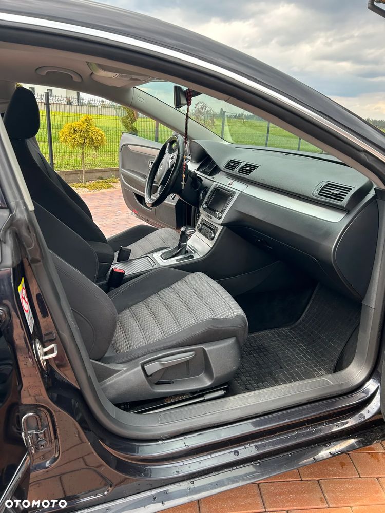 Volkswagen Passat CC - 22