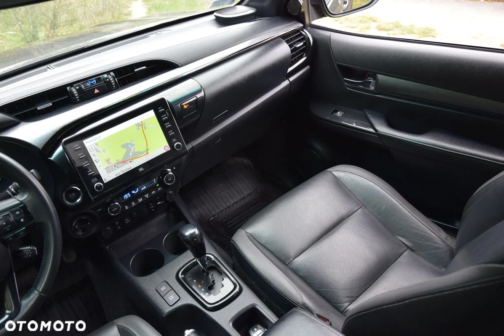 Toyota Hilux 2.8 D-4D Double Cab Invincible 4x4 - 11