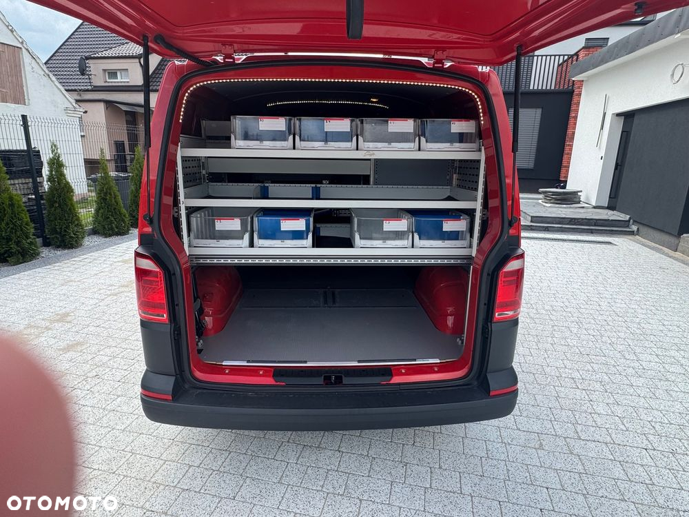 Volkswagen Transporter - 9