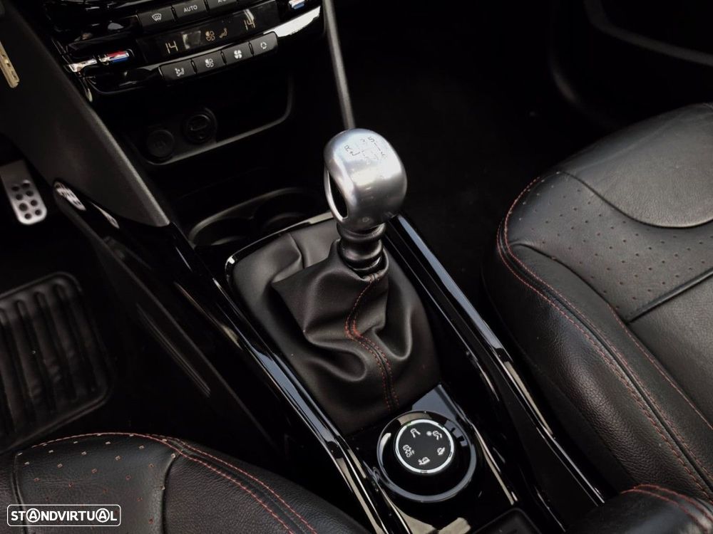 Peugeot 2008 1.6 BlueHDi GT Line — fotografia 8