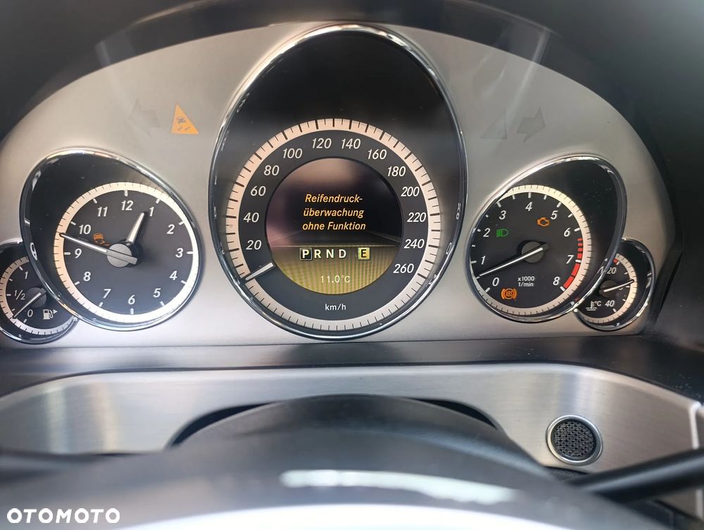 Mercedes-Benz Klasa E 500 7G-TRONIC Avantgarde - 20