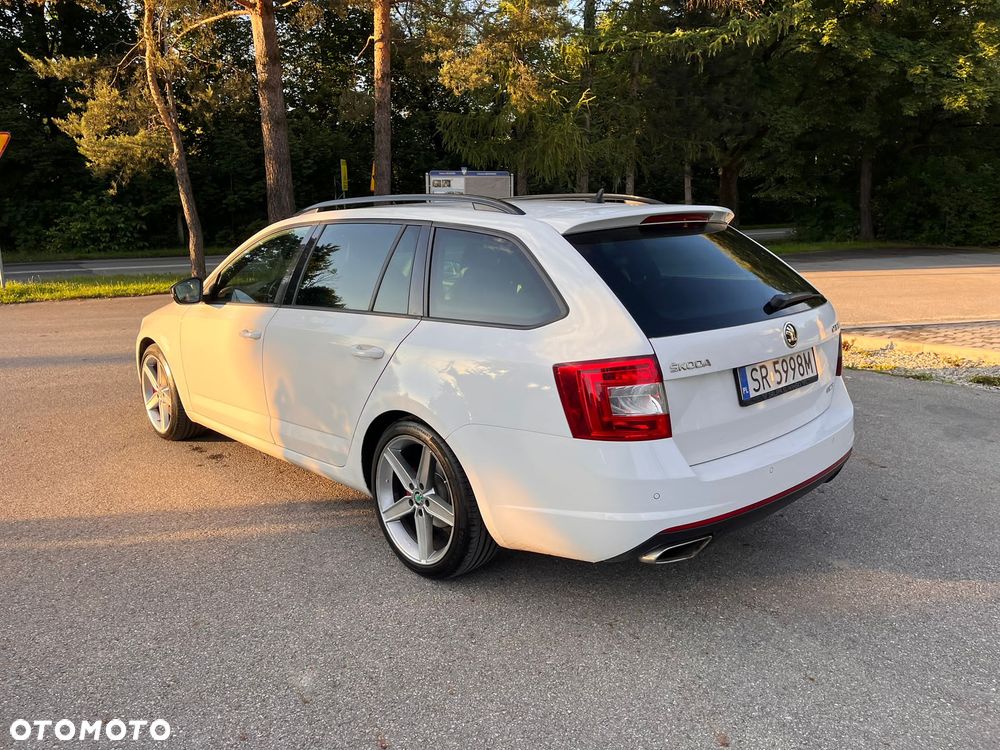 Skoda Octavia 2.0 TDI RS DSG - 13