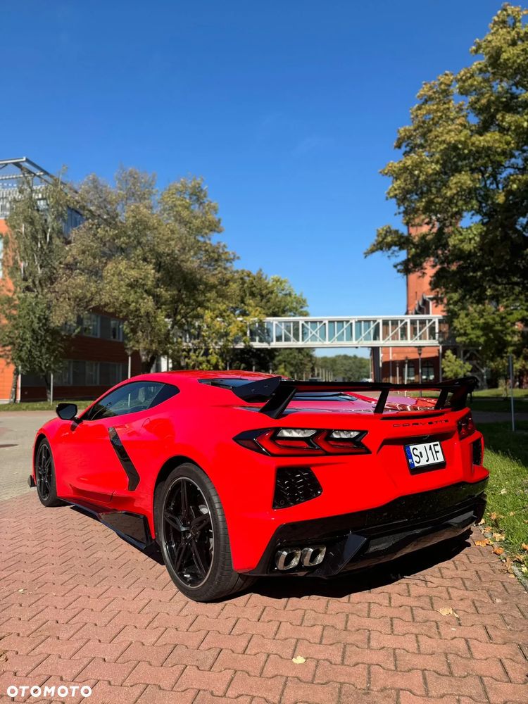Chevrolet Corvette - 5