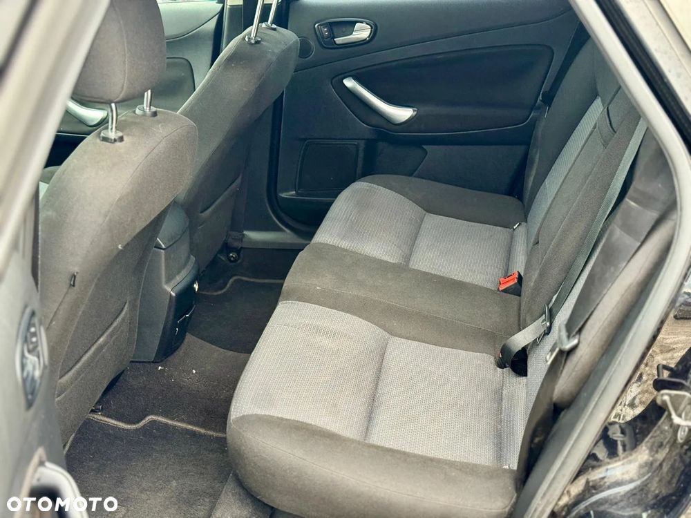 Ford Mondeo 2.0 FF Platinium X Plus (Titanium) - 28