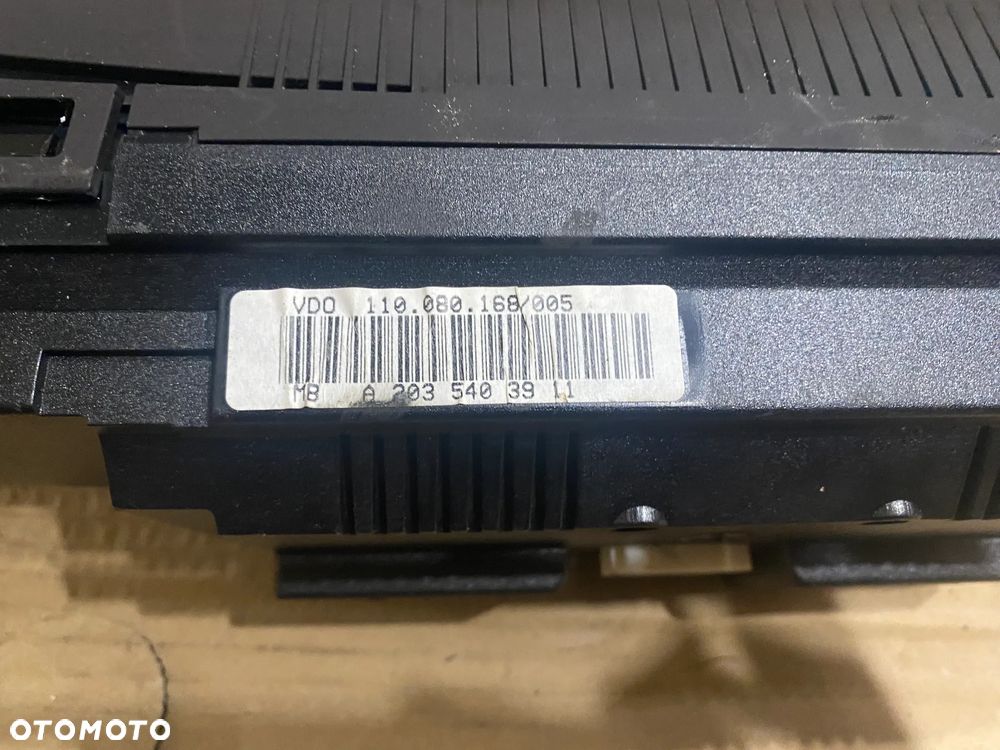 LICZNIK ZEGARY MERCEDES C W203 A2035403911 - 6