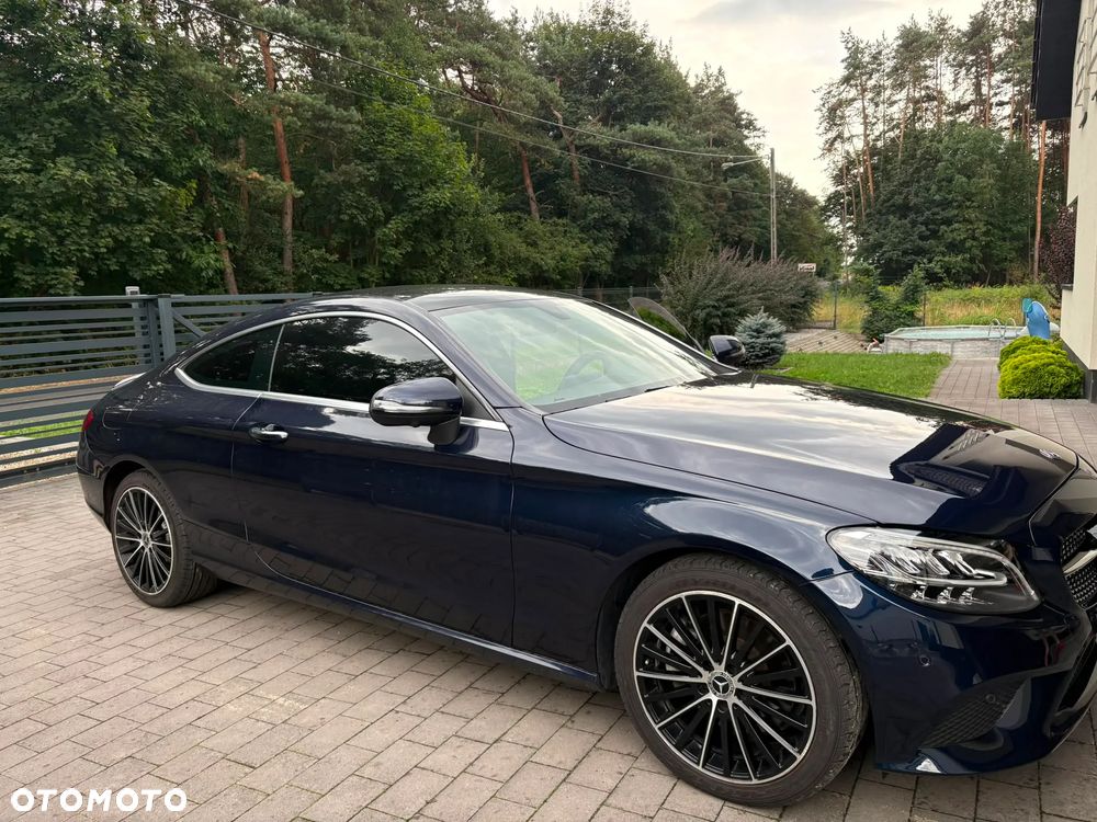 Mercedes-Benz Klasa C 300 4MATIC 9G-TRONIC - 3