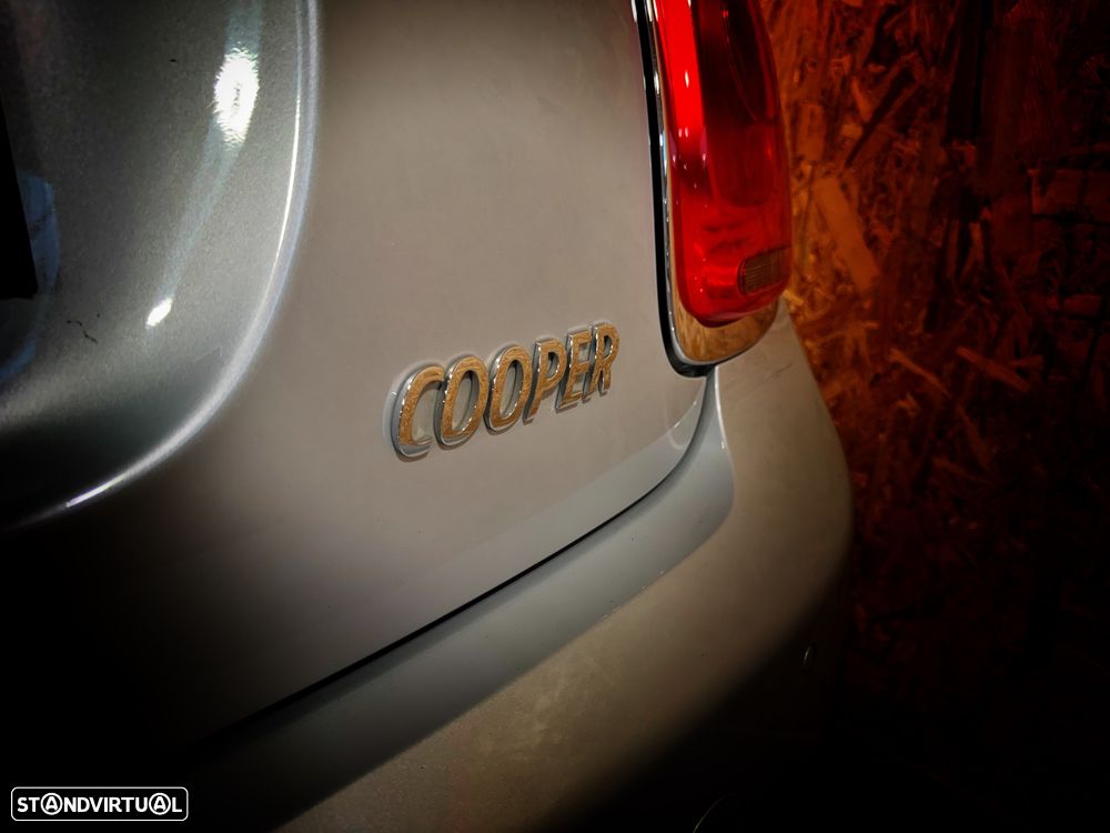 MINI 5 Portas Cooper Aut. Classic - 33