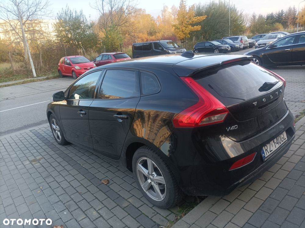 Volvo V40
