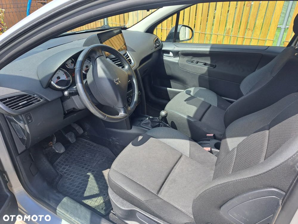 Peugeot 207 1.4 HDi Active - 9