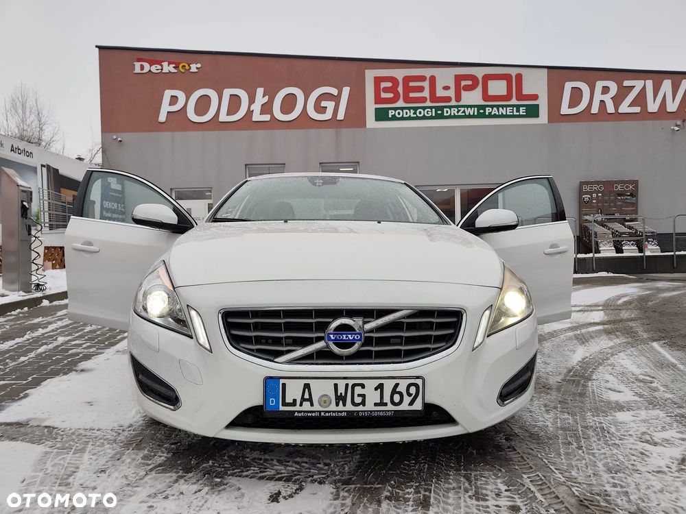 Volvo S60 D3 Geartronic Summum - 9