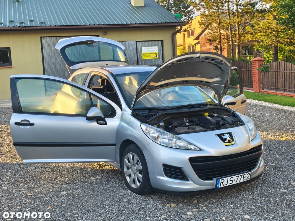 Peugeot 207 - 13