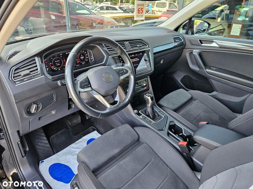 Volkswagen Tiguan - 10