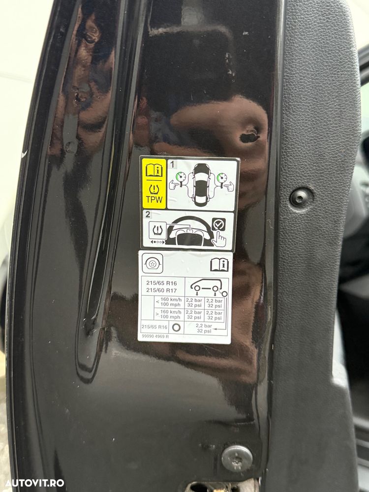 Dacia Duster SCe 115 4x2 Prestige - 29