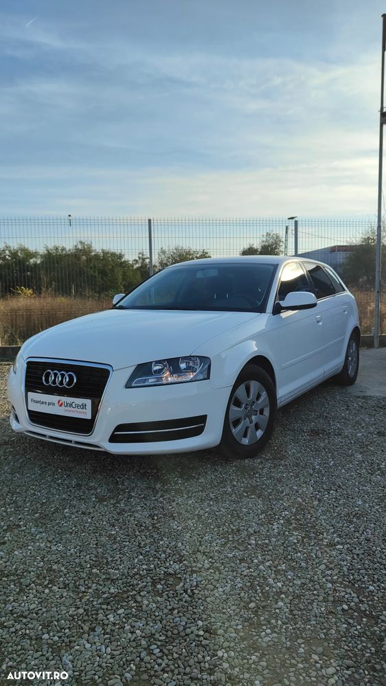 Audi A3 Sportback - 2