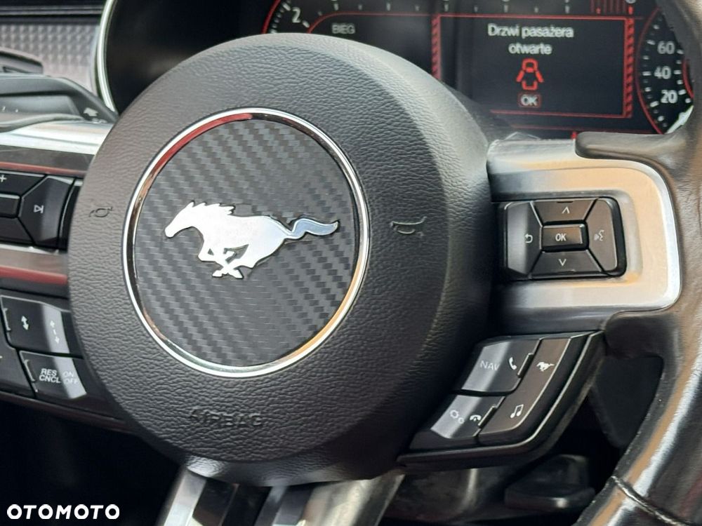 Ford Mustang - 31