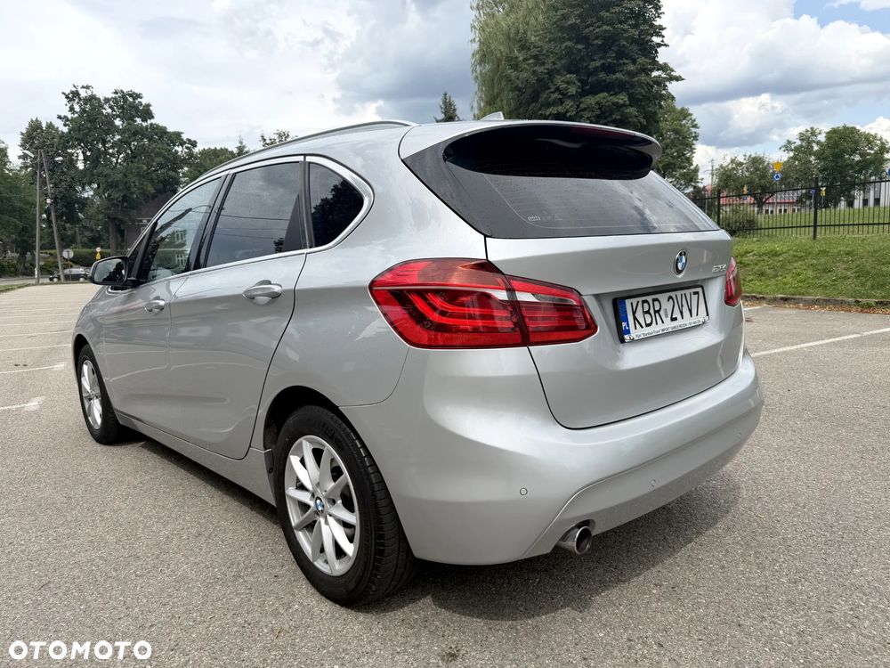 BMW Seria 2 218d - 7