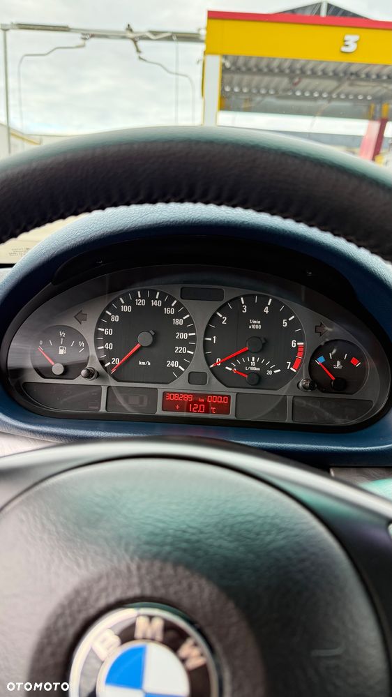 BMW Seria 3 325ti - 14