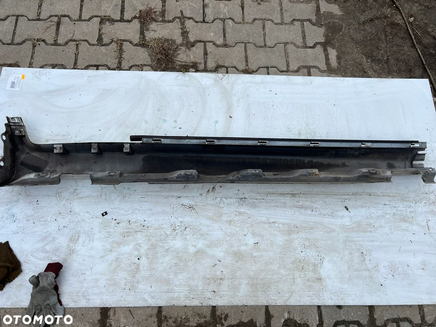 LISTWA PROGOWA LEWA VOLVO C30 R-DESIGN 30779138 R - 4