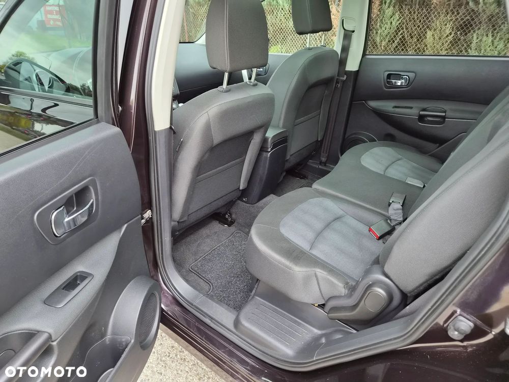 Nissan Qashqai+2 2.0 visia - 10
