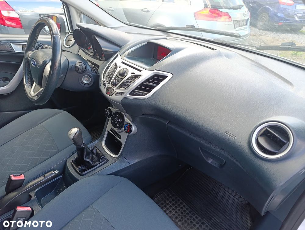 Ford Fiesta 1.25 Viva - 11