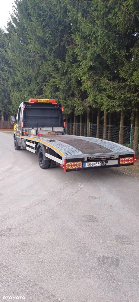 Mercedes-Benz 906 - 4