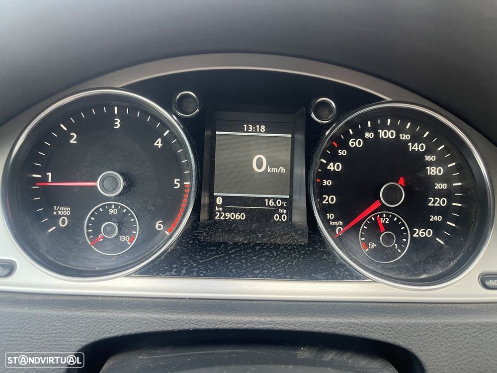 VW Passat Variant 2.0 TDi Confortline Navig - 3