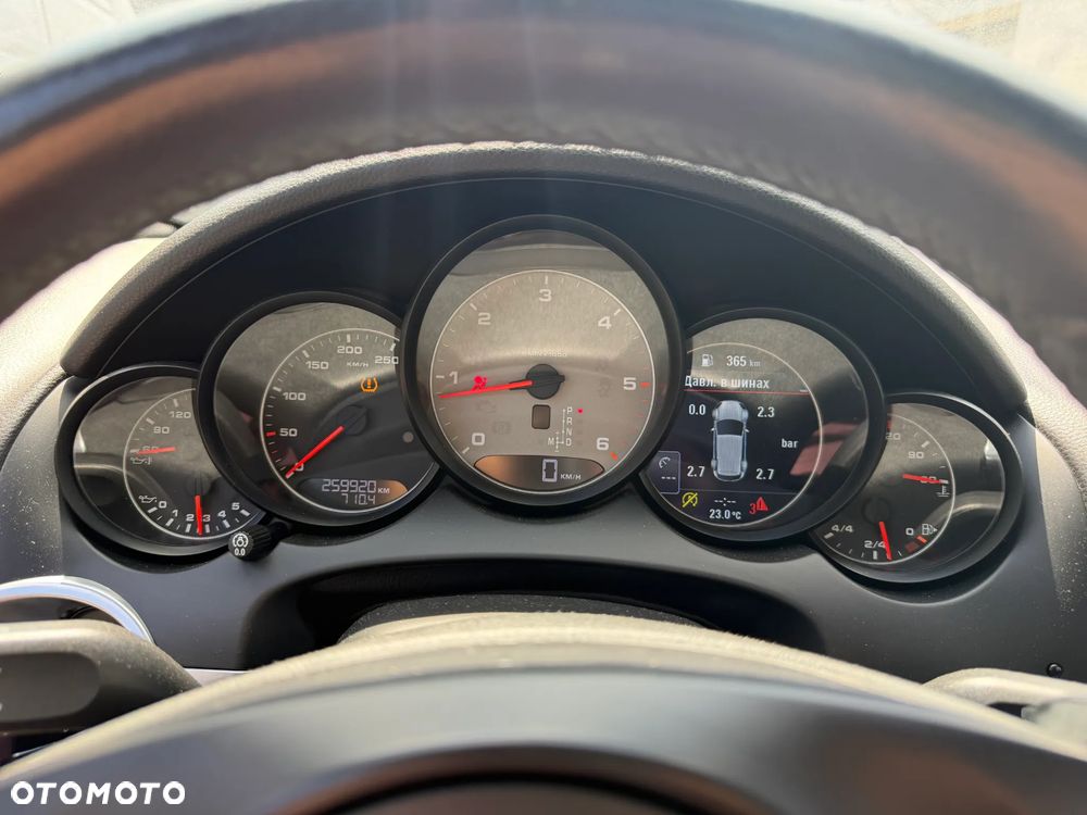 Porsche Cayenne S Diesel - 13
