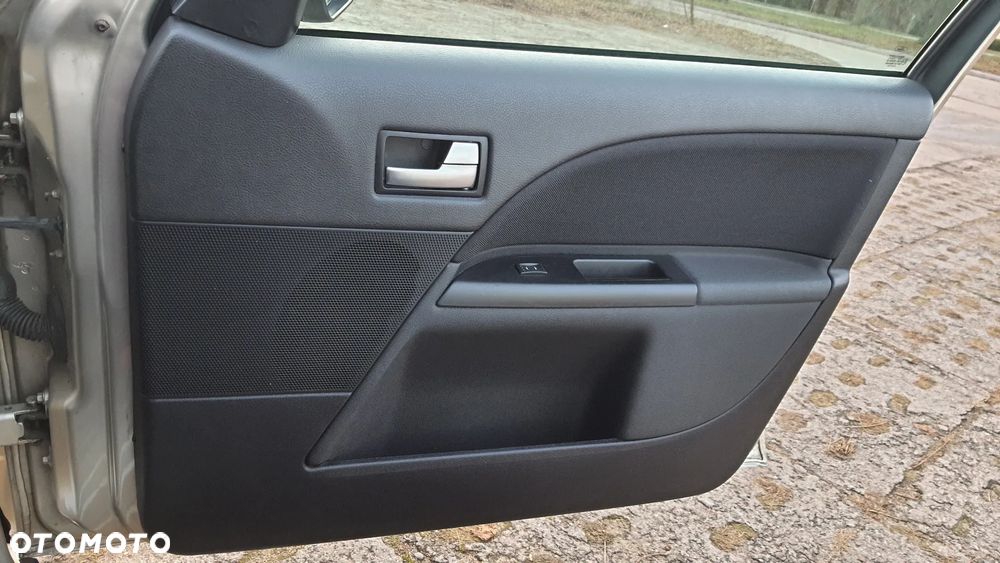 Ford Mondeo 2.0 Trend - 34