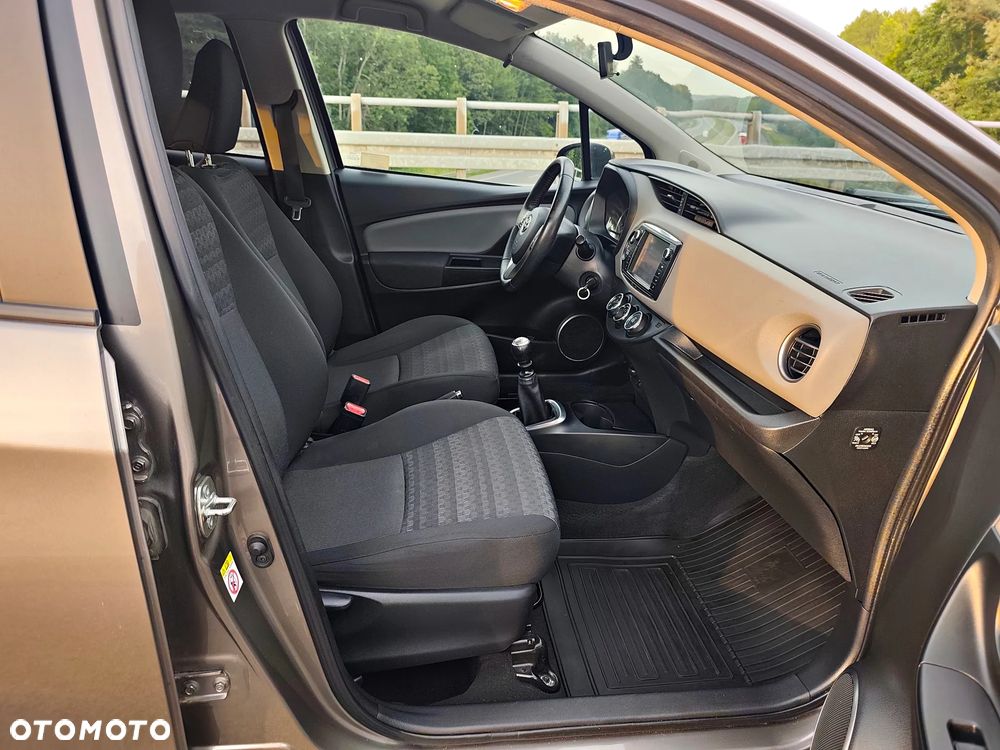 Toyota Yaris 1.33 Premium - 6