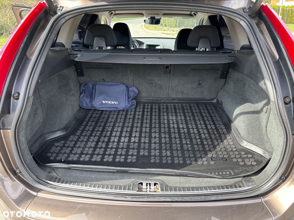 Volvo XC 60 D4 Drive-E Momentum - 13