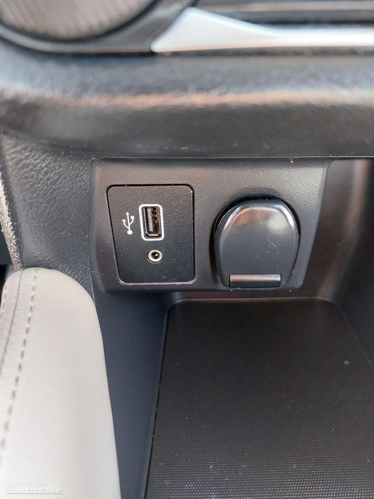 Nissan Micra 1.0 IG-T N-Connecta - 25