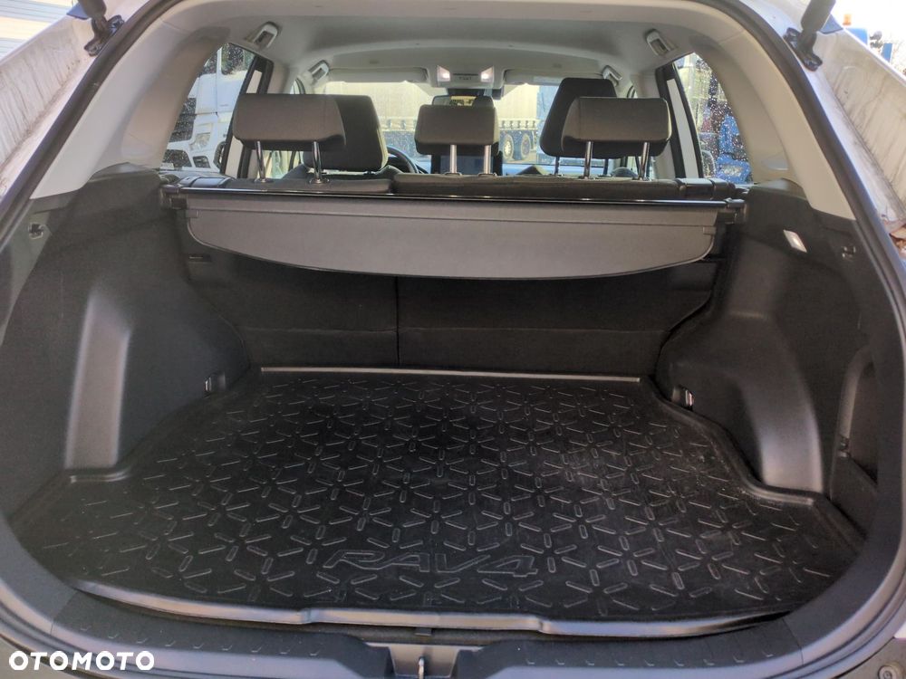Toyota RAV4 - 13