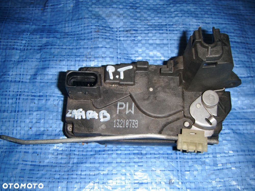 opel zafira b 05r zamek drzwi prawy tył 13210739 - 1