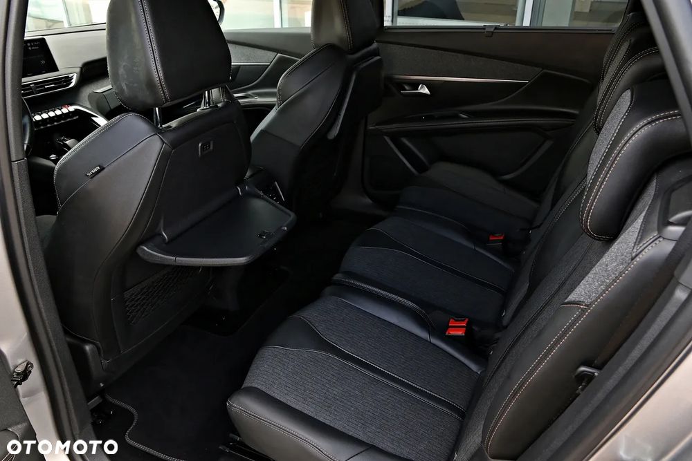 Peugeot 5008 BlueHDi 180 EAT8 GT - 35